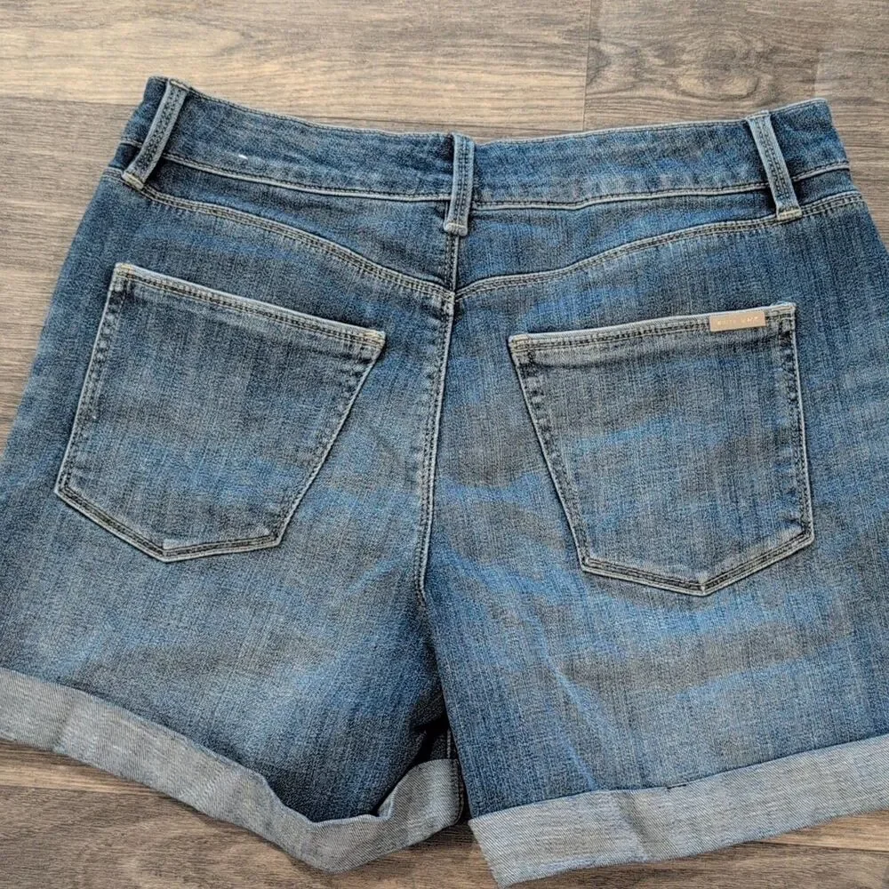 White House Black Market Distressed Denim Shorts Blue Women's Size 6 5" - Picture 7 of 8